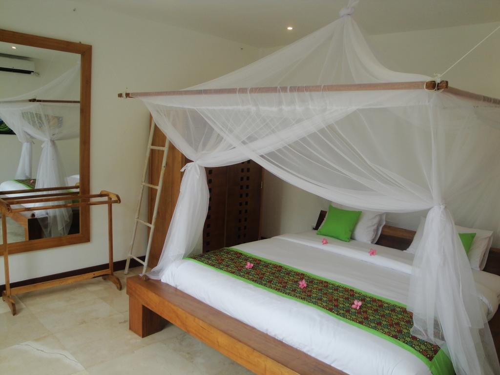 Simon'S Suite Mangsit Exterior photo